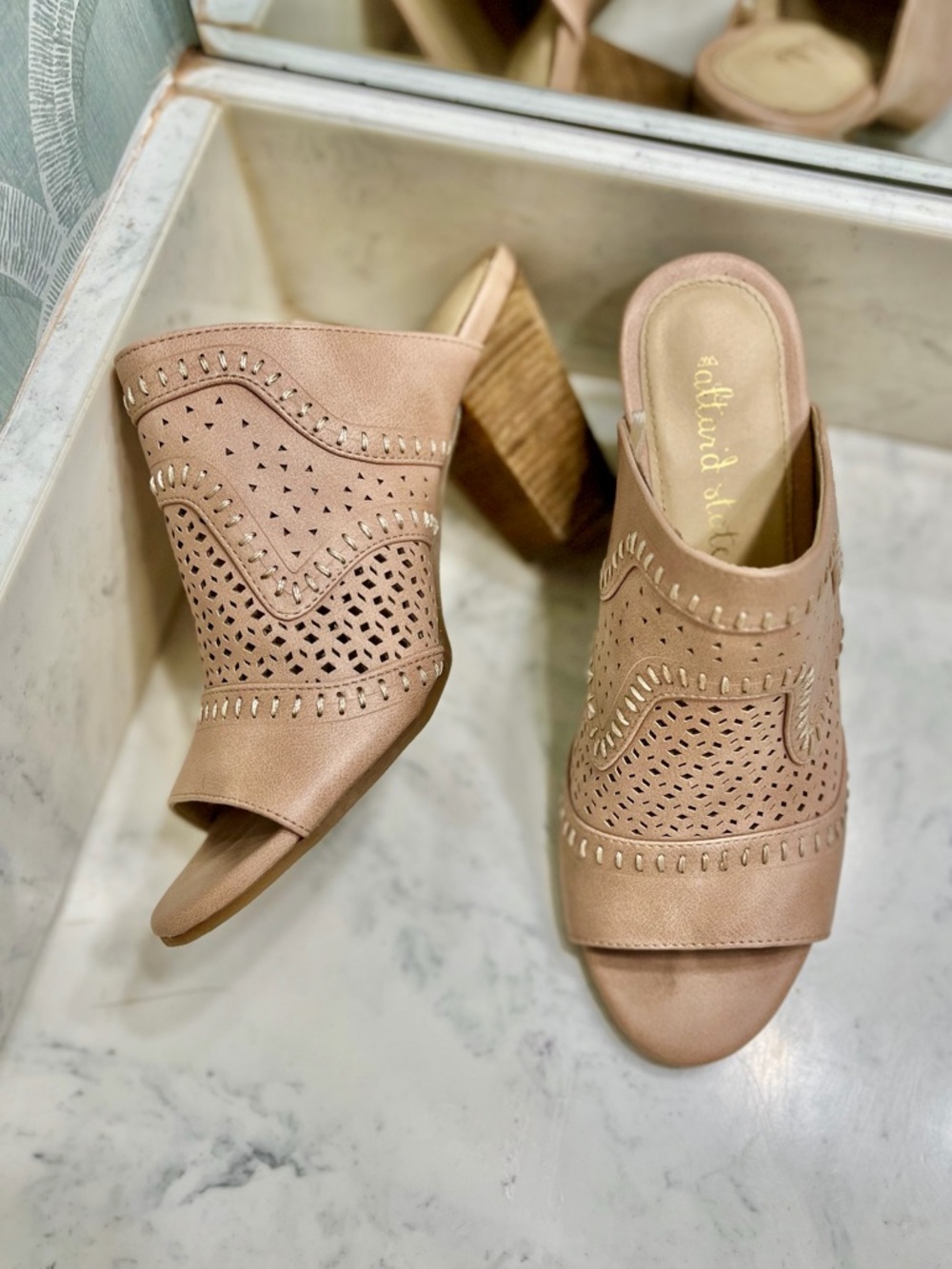 Altar’d State Pink Women's Mules Size 7.5 EUC